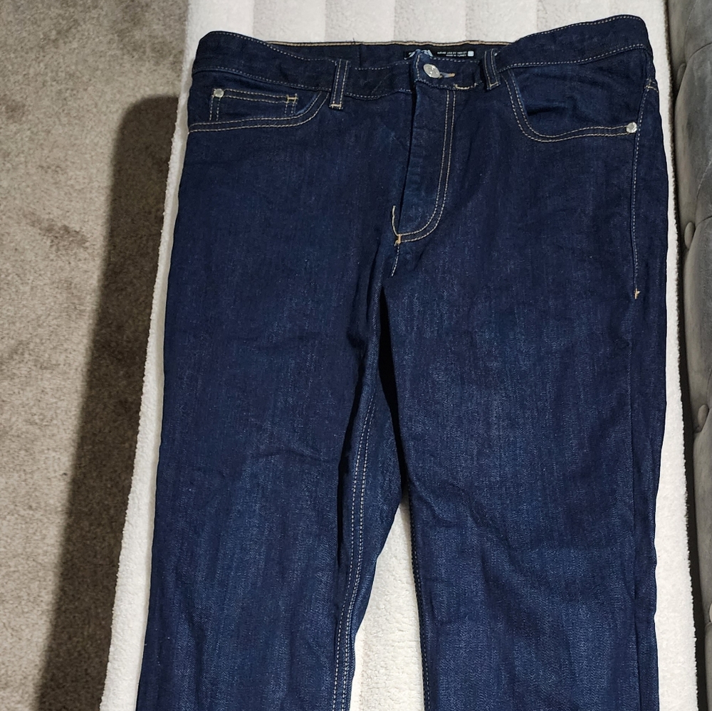 Zara jeans 31 waist available